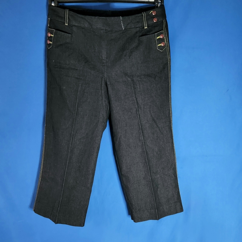 Larry Levine Sport Denim Capri Pants